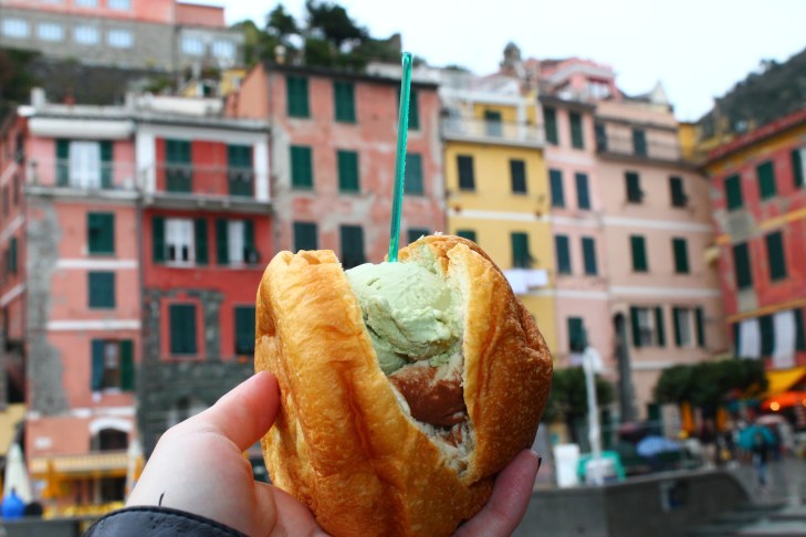 Gelato on a brioche